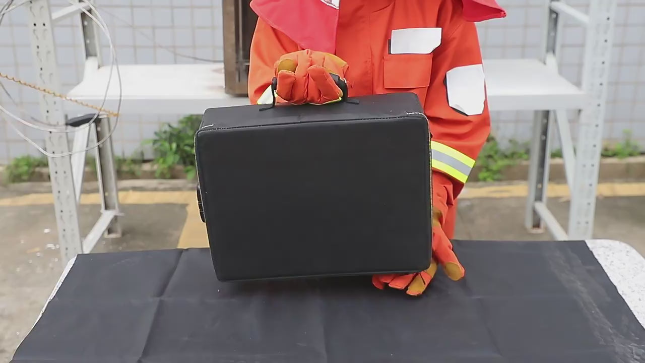 Load video: PRODUCT INTRODUCTION：Product uses silicone glassfiber composite cloth, whichis a high-performance multi-purpose composite material.The fabric is resistant to high-temperatures of 1000",andwill not support com ustionwhen exposed to openflames, better protectingcertificates and documents